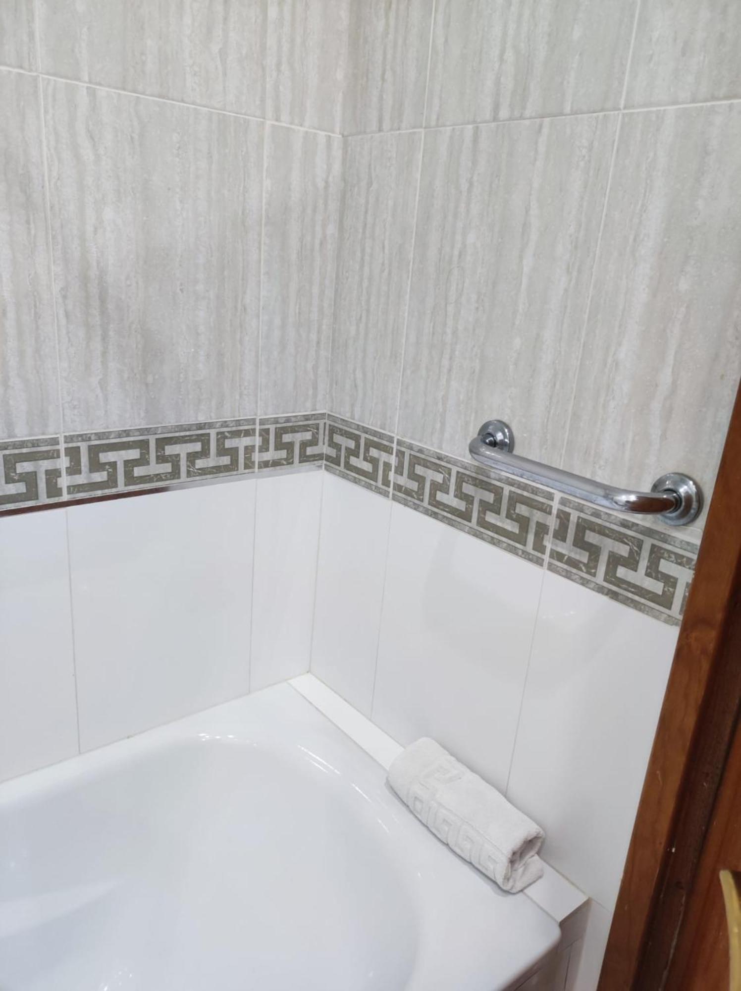Hacienda 19 Menyber Appartement Nerja Buitenkant foto